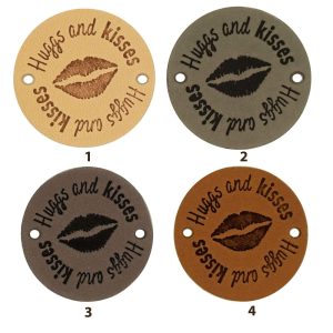 Durable - Leren Label Rond Hugs and Kisses (2 stuks)